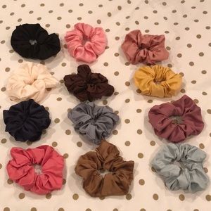 NEVER WORN SCRUNCHIES.